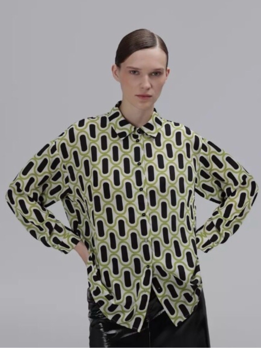 Zara Women's Button-Down Shirt in Olive, Black, Cream Geometric Print